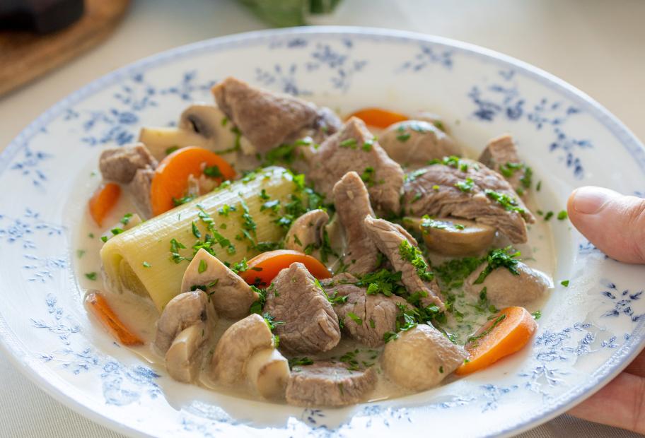 Kalbsfrikassee französischer Art (Blanquette de veau) | Simply-Cookit