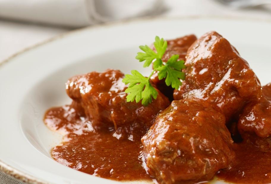 Saftgulasch nach Wiener Art | Simply-Cookit