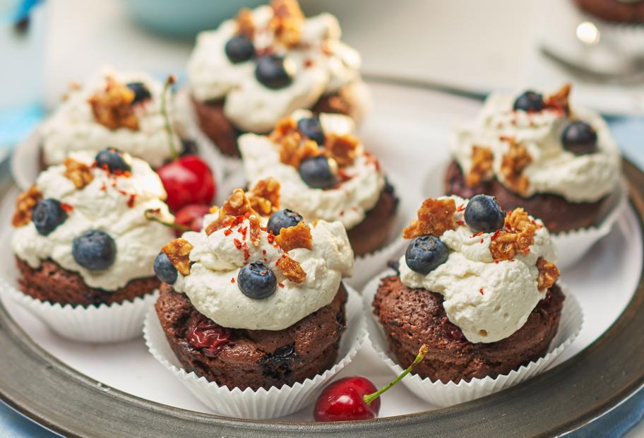 Warme Schoko Muffins Mit Vanilla Sahne Und Himbeer - Rezepte Suchen
