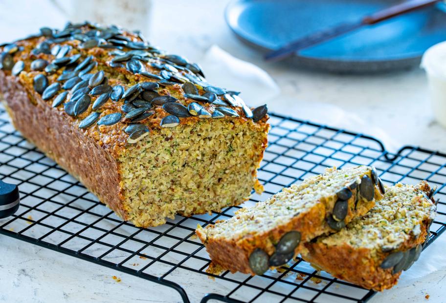 Zucchini-Brot mit Kürbiskernen | Simply-Cookit