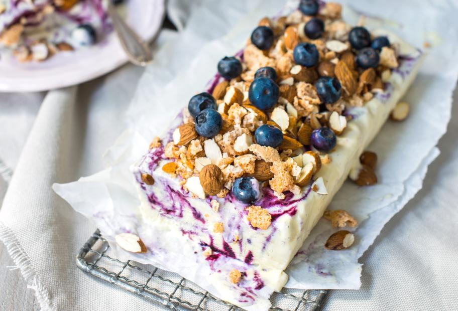Vanille-Blaubeer-Parfait | Simply-Cookit