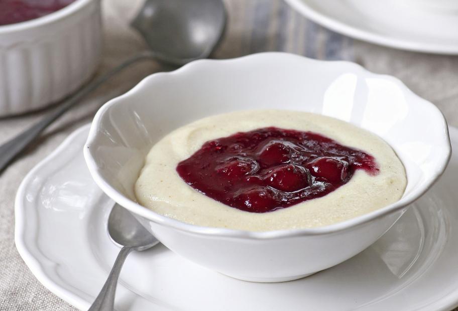 Grießbrei mit Beerengrütze | Simply-Cookit Grießbrei mit Beerengrütze | Simply-Cookit
