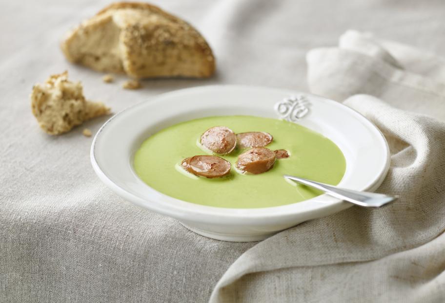 Erbsensuppe mit gebratenen Frankfurter Würsten | Simply-Cookit