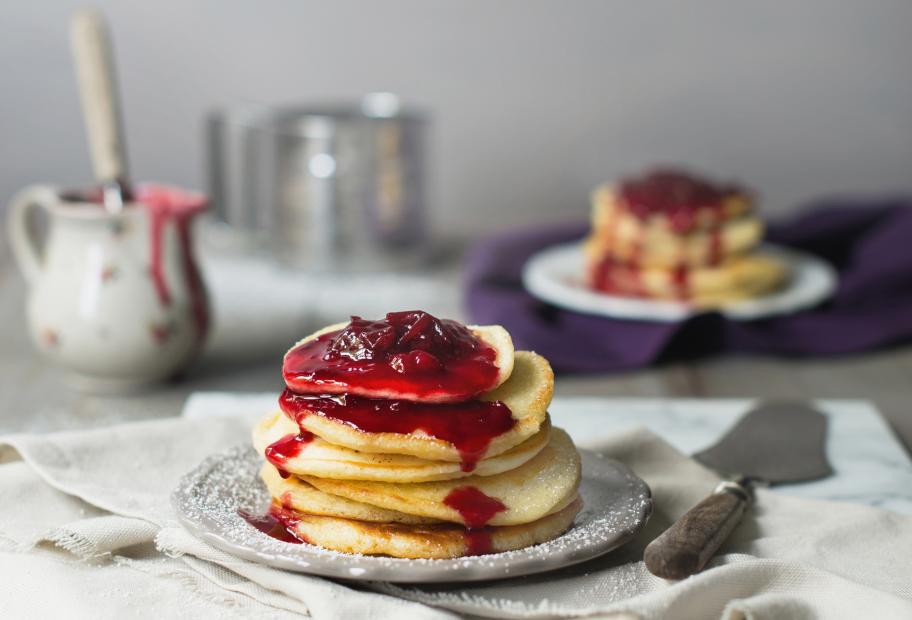 Pfannküchlein mit Pflaumenkompott | Simply-Cookit
