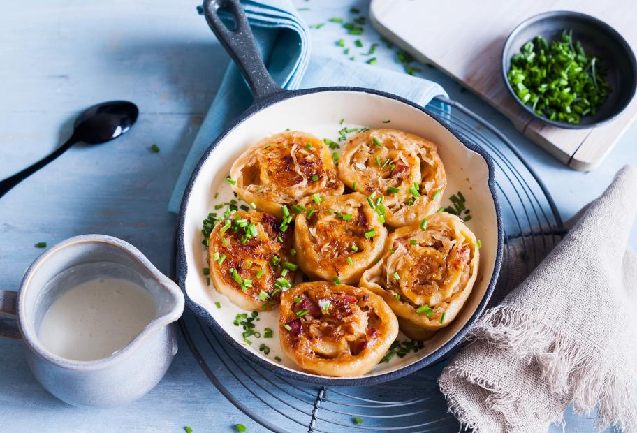 Krautkrapfen mit Sauce | Simply-Cookit