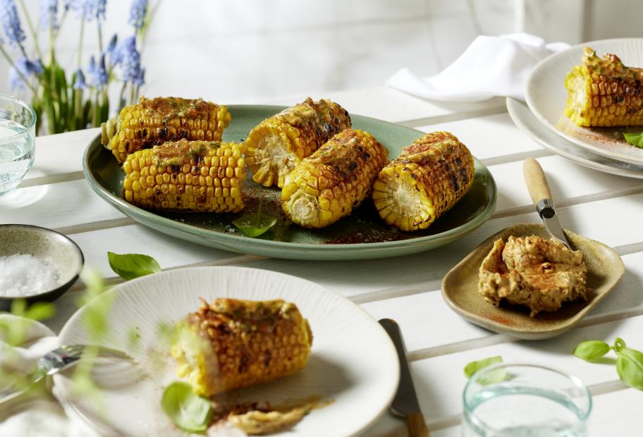 Gegrillter Mais mit Basilikum-Butter | Simply-Cookit