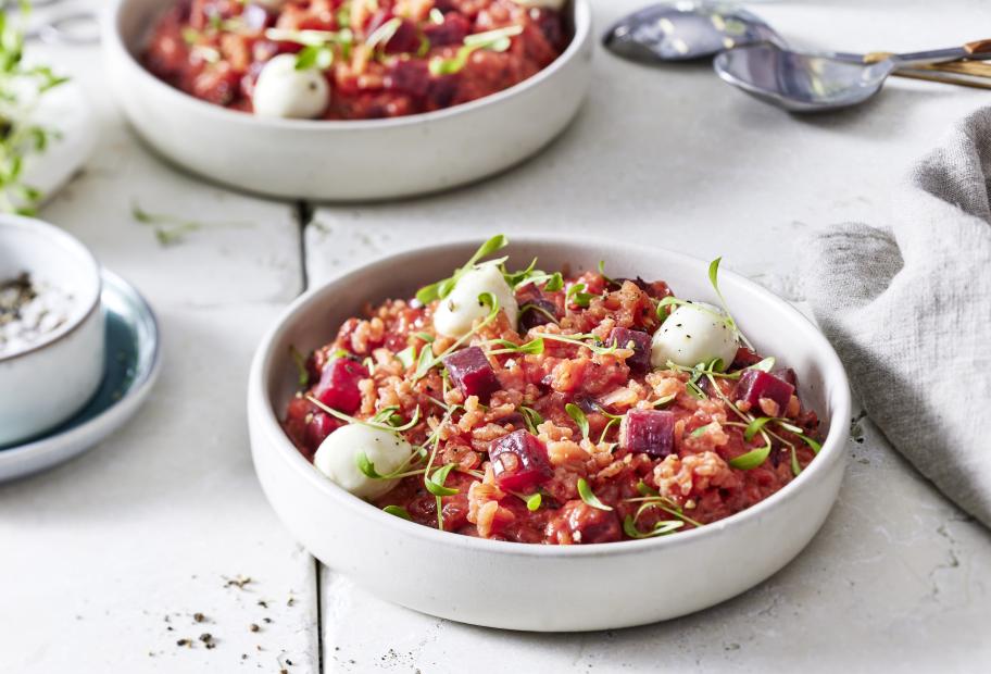 Rosa Risotto mit Mozzarella-Perlen | Simply-Cookit