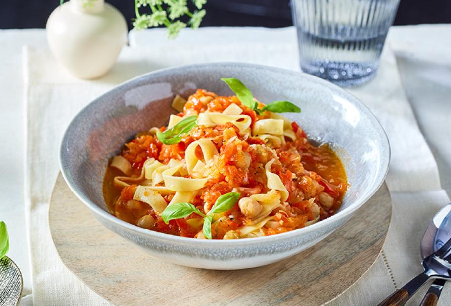 Schnelle Pasta mit Paprika-Sugo