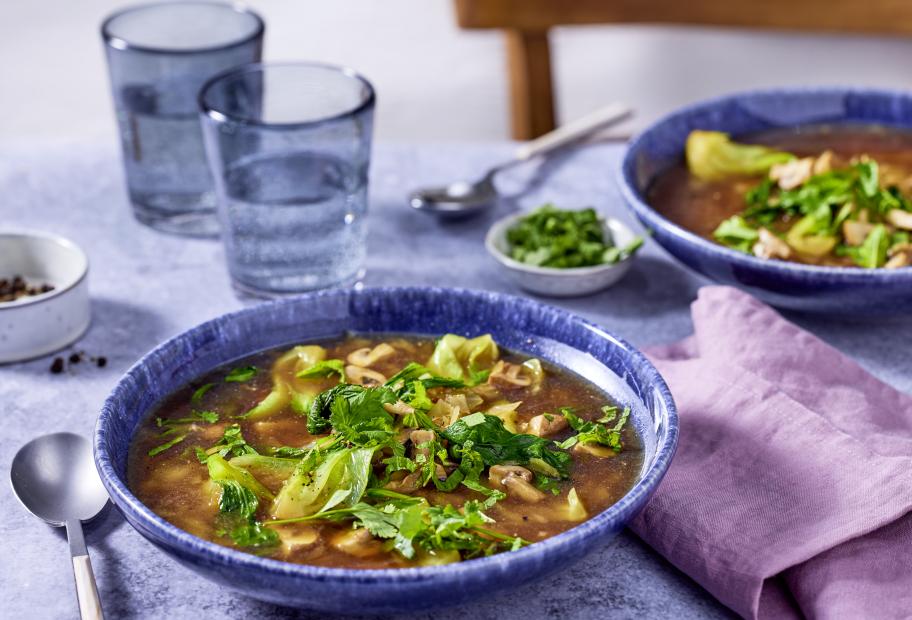 Asiatische Kohlsuppe | Simply-Cookit