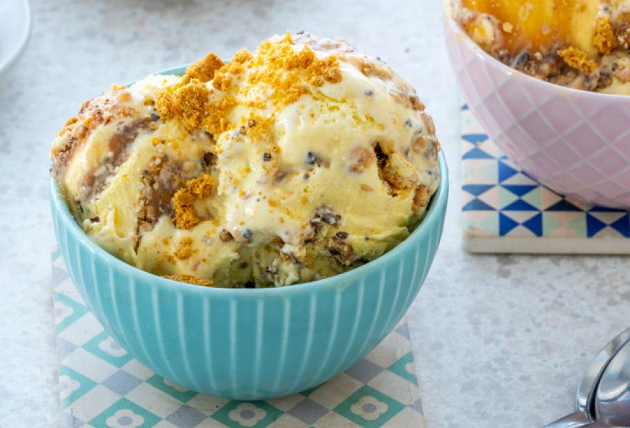 Erdnuss-Karamell-Eis | Simply-Cookit