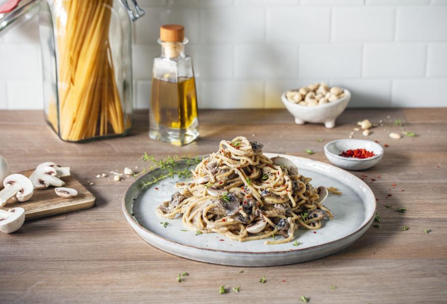 Spaghetti mit veganer Sahnesauce und Pilzen | Simply-Cookit