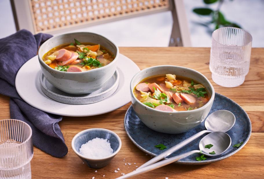 Schnelle Gemüsesuppe mit Nudeln | Simply-Cookit