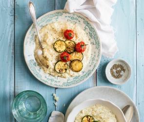 Risotto mit Zucchini, Gorgonzola und Kirschtomaten
