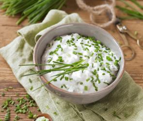 Scharfer Meerrettich-Dip