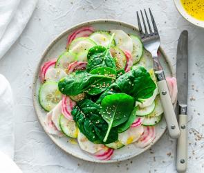 Buntes Gemüsecarpaccio