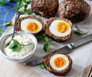 Eier im Hackfleischmantel (Scotch Eggs)