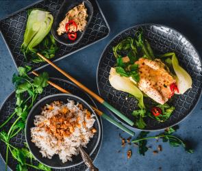 Miso-Lachs mit Sesam-Reis