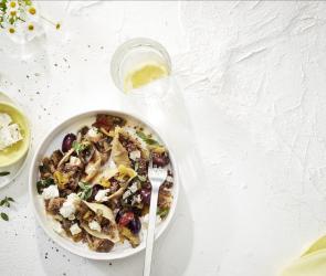 One-Pot-Pasta mit Ratatouille-Bolognese