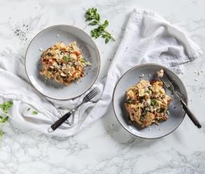 Cremige One-Pot-Pasta mit Hähnchen und Tomaten