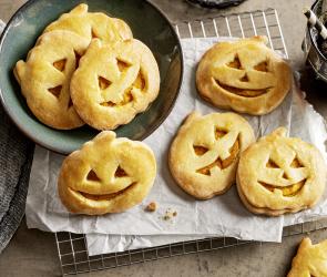 Halloween-Kürbis-Gesichter