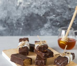 Selbstgemachter Proteinriegel