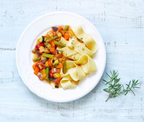 Pasta mit Gemüsebolognese