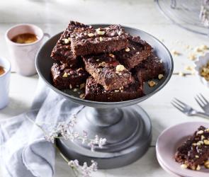 Schokoladige Brownies auf Süßkartoffelbasis.