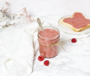 Himbeer-Rhabarber-Curd