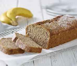 Veganes fluffiges Bananenbrot.