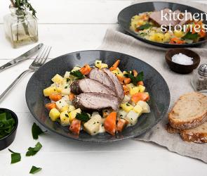 Gedämpftes Schweinefilet mit cremigem Gemüseragout