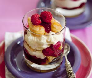 Himbeertiramisu im Glas