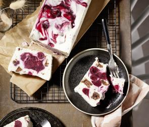 Einfaches Schokokeks-Kirsch-Eis