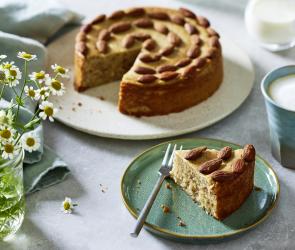 Einfacher veganer Grießkuchen