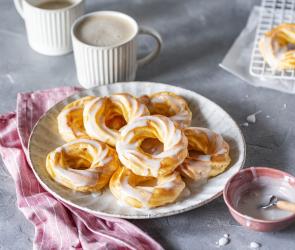 Spritzkuchen aus dem Backofen