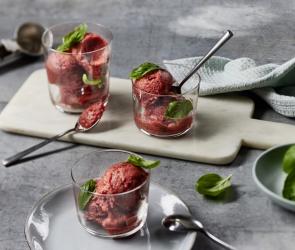 Erdbeer-Basilikum-Sorbet