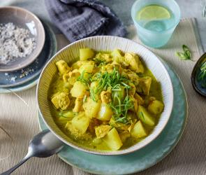 Einfaches Hähnchen-Kartoffel-Curry