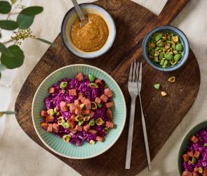 Leberkäs Snack in einer Schüssel