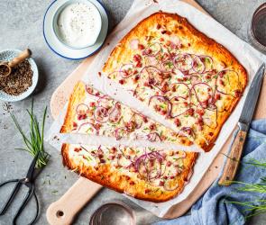 Low Carb Flammkuchen