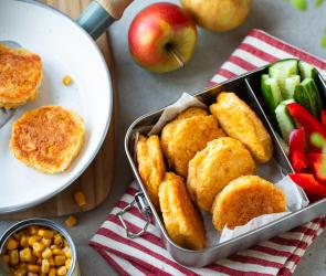 Maispuffer für Kinder in einer Pausenbox.
