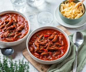 Veganes Gulasch