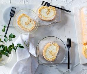 Zitronen-Biskuitrolle