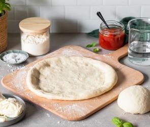 Neapolitanischer Pizzateig