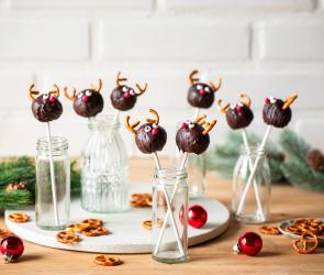 Rentier-Cake-Pops