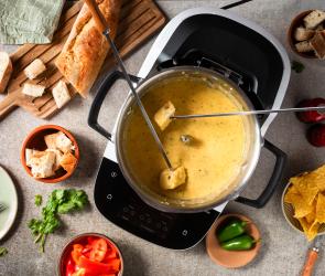 Mexikanisches Käsefondue mit Tequila