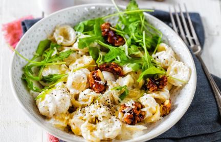 Ziegenkäse-Orecchiette mit karamellisierten Walnüssen