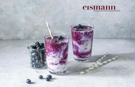 Skyr-Buttermilch-Smoothie mit Waldheidelbeeren