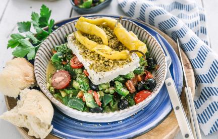 Warmer Feta mit Hirtensalat