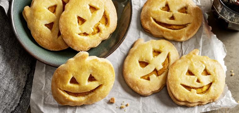 Halloween-Kürbis-Gesichter