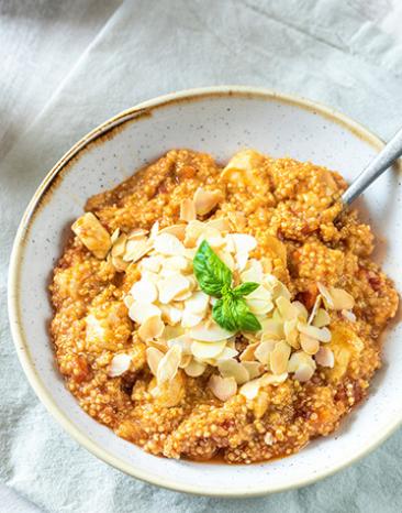 Butterhuhn mit Quinoa und Mandeln