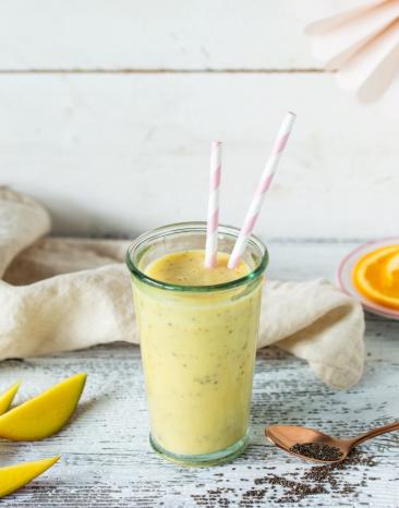 Mango-Orangen-Shake mit Chiasamen